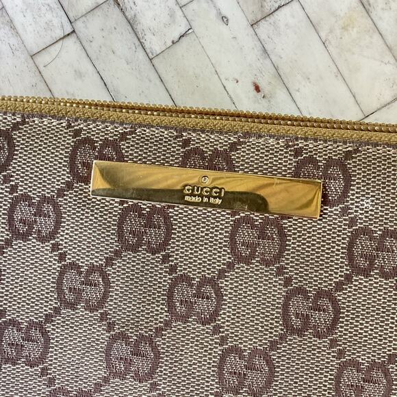 Authentic Gucci Tan Gold Monogram GG Zip Long Wallet Card Holder 2152 - Picture 3 of 10